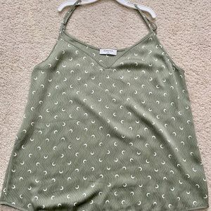 Aritzia babaton everly camisole M-sage frost/frapp